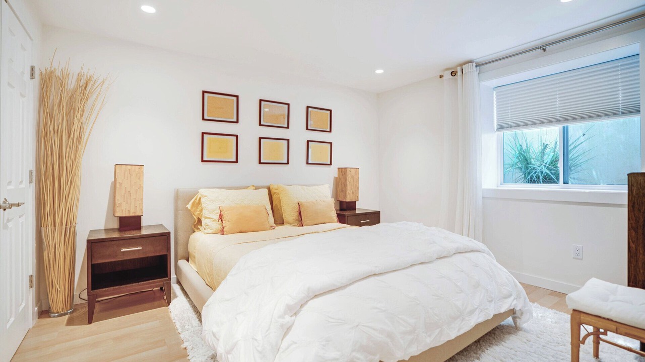 Photo of Bedroom in Wainscott Woods