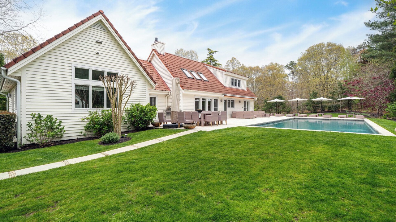 Photo of Outdoor in Wainscott Woods