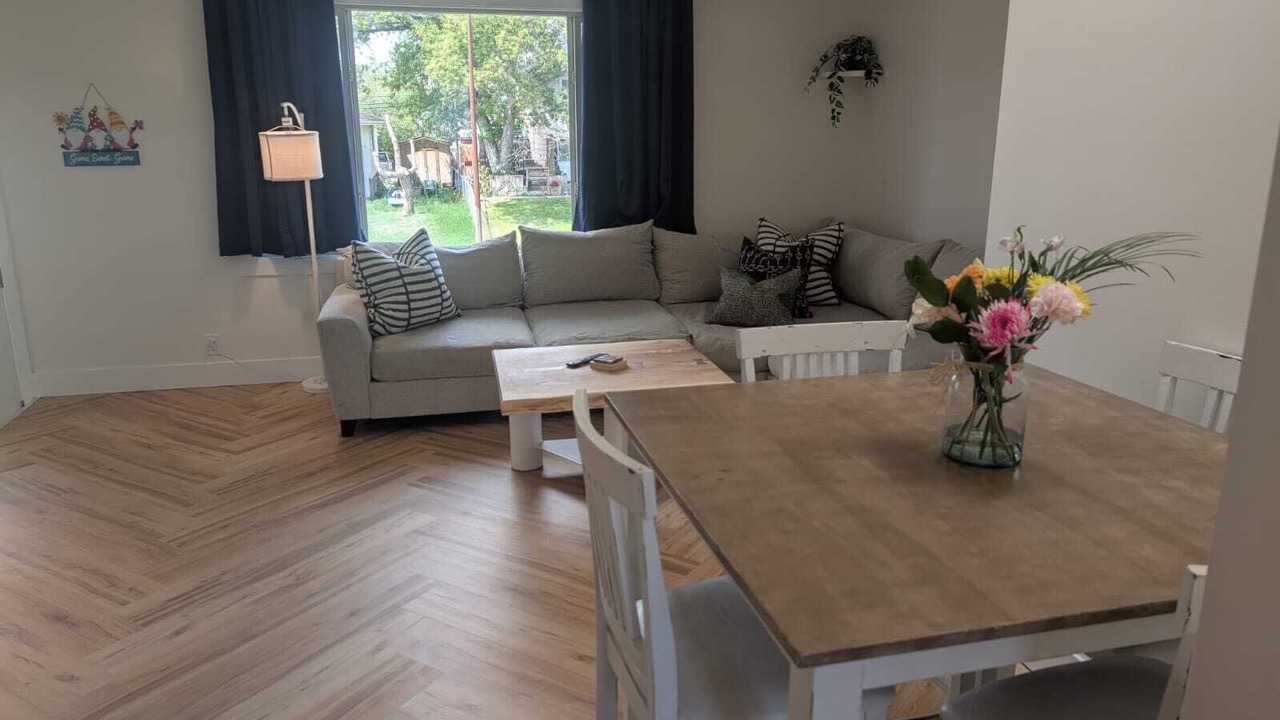 Photo of Livingroom in Southeast Calgary