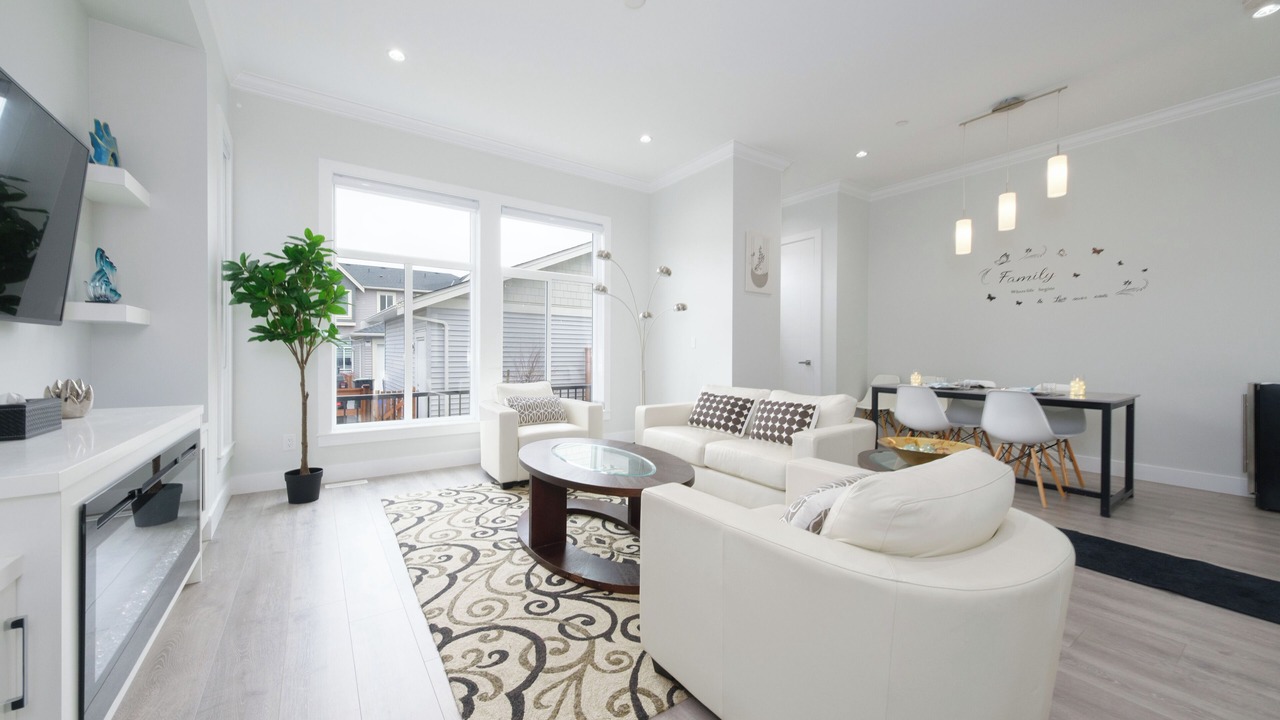 Photo of Livingroom in Willoughby