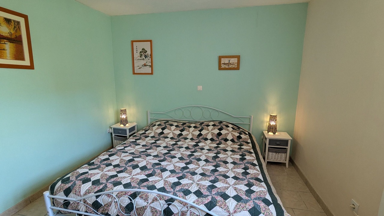 Photo of Bedroom in Saran