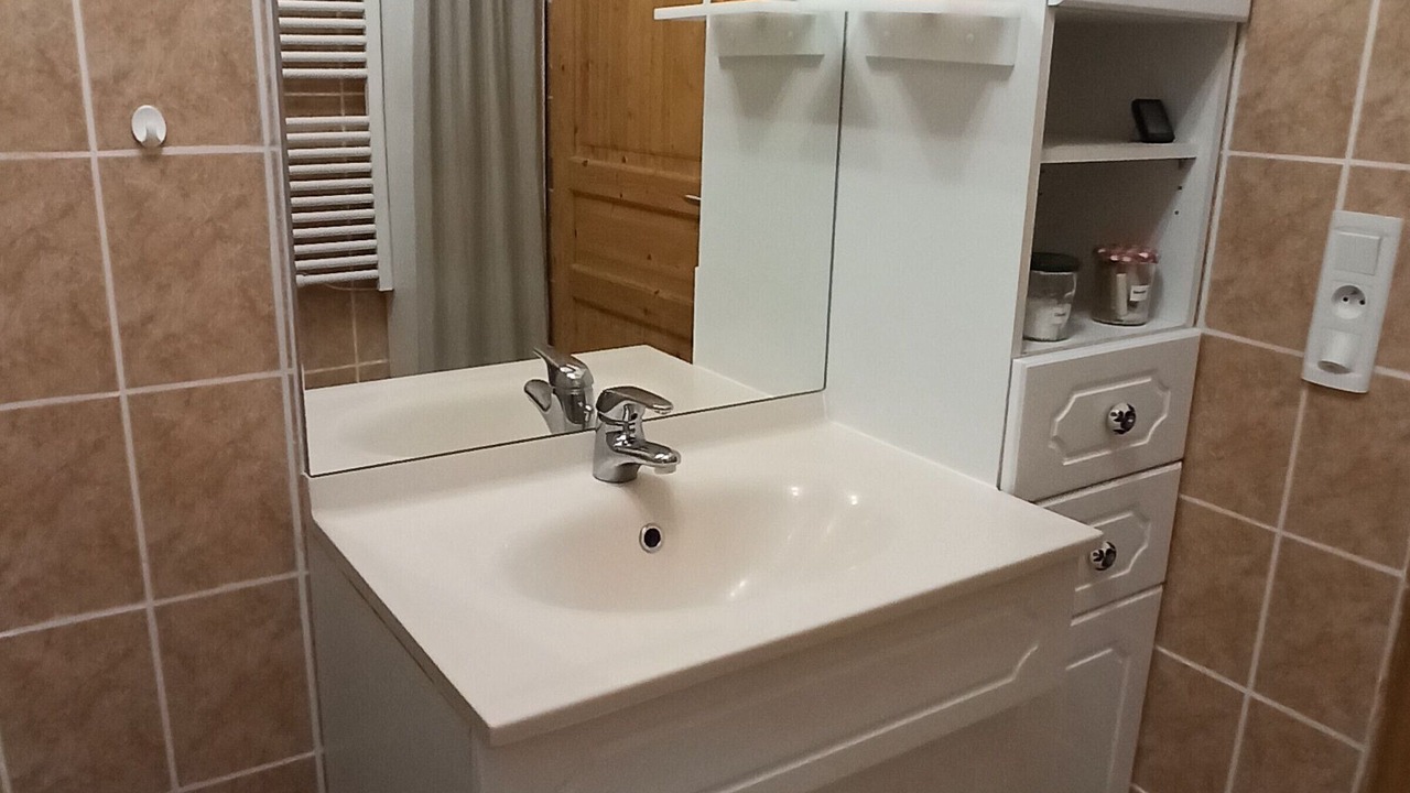 Photo of Bathroom in Saran