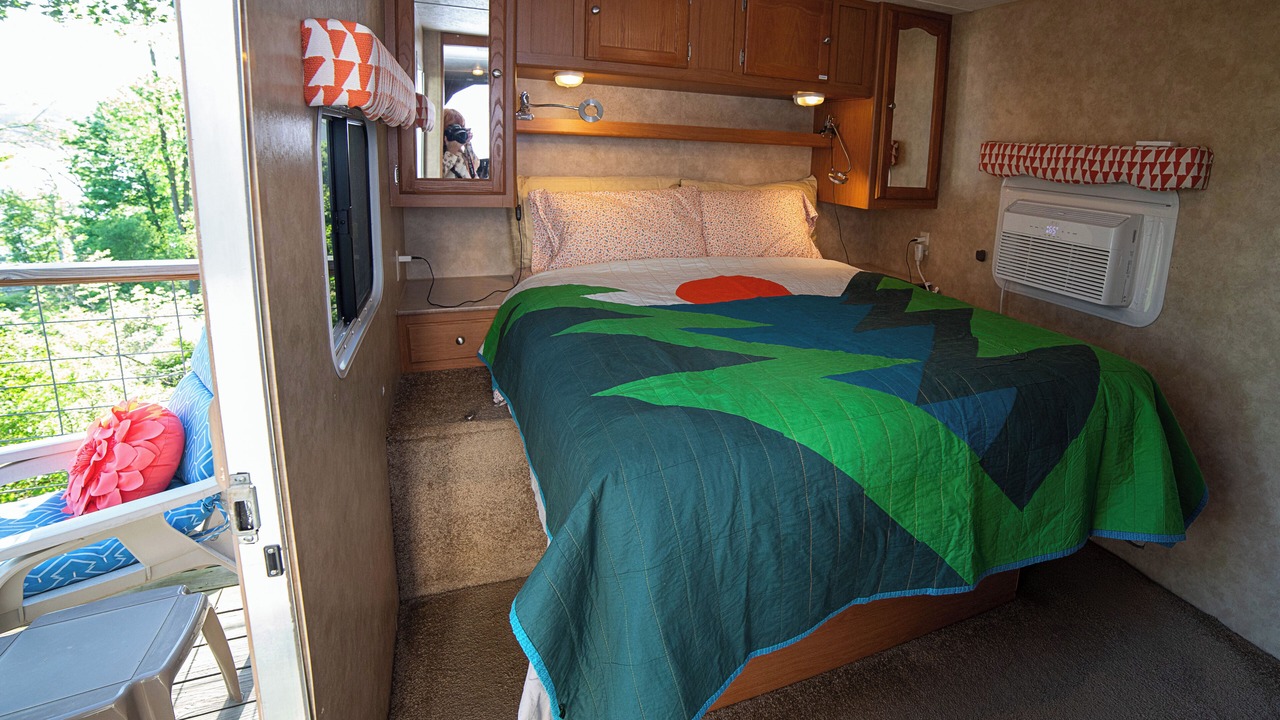 Photo of Bedroom in Conesus
