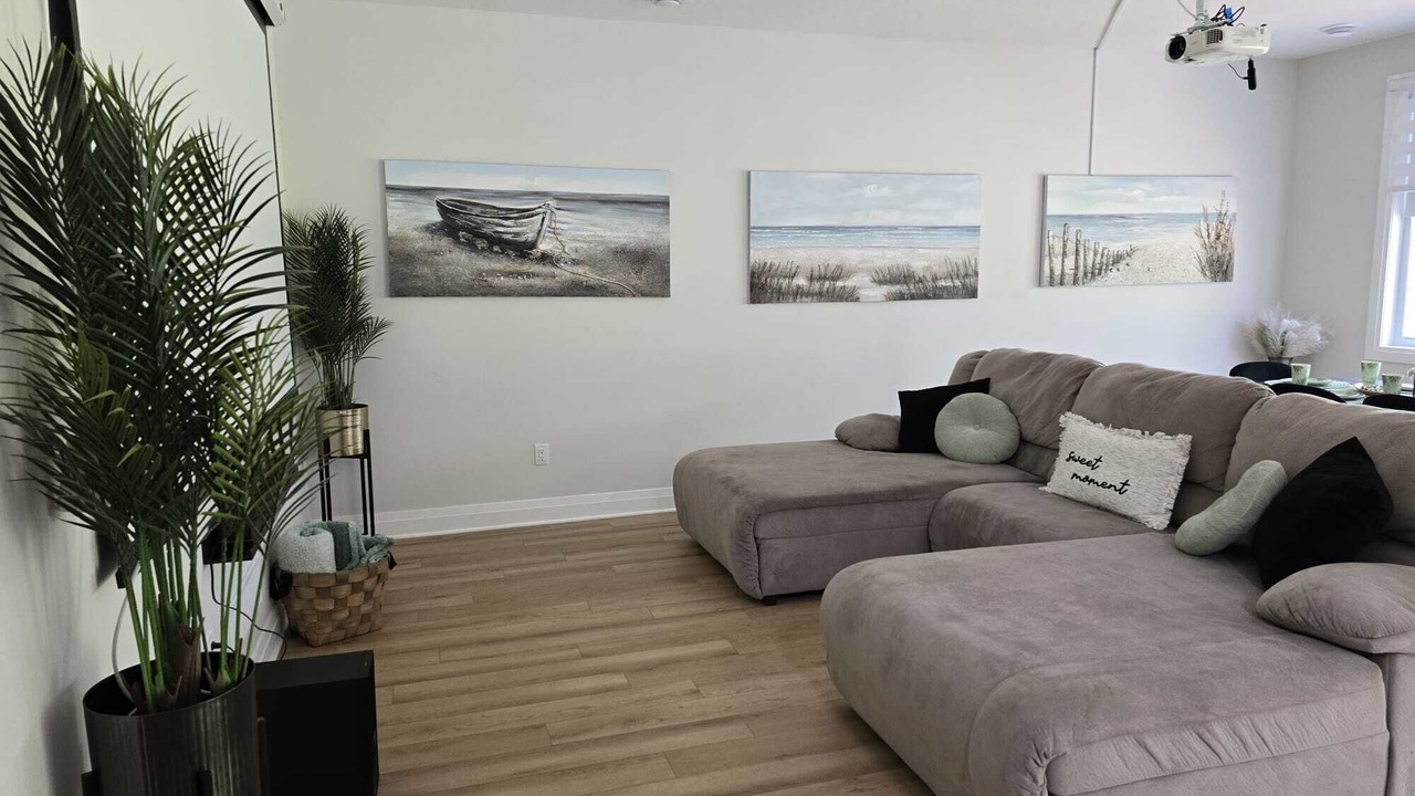 Photo of Livingroom in Port Stanley