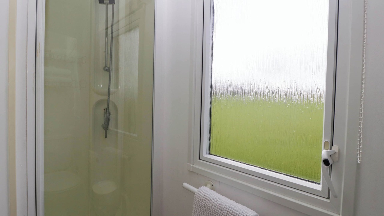 Photo of Bathroom in Llanvair Kilgeddin