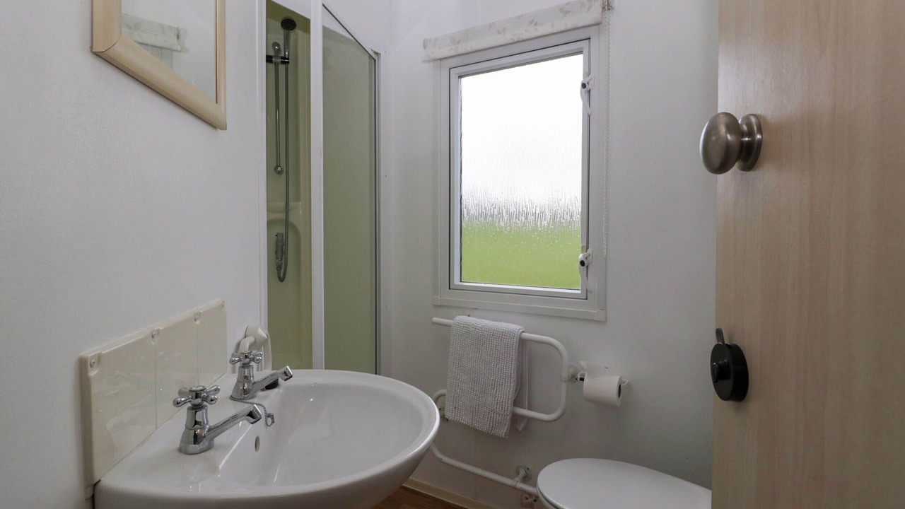 Photo of Bathroom in Llanvair Kilgeddin