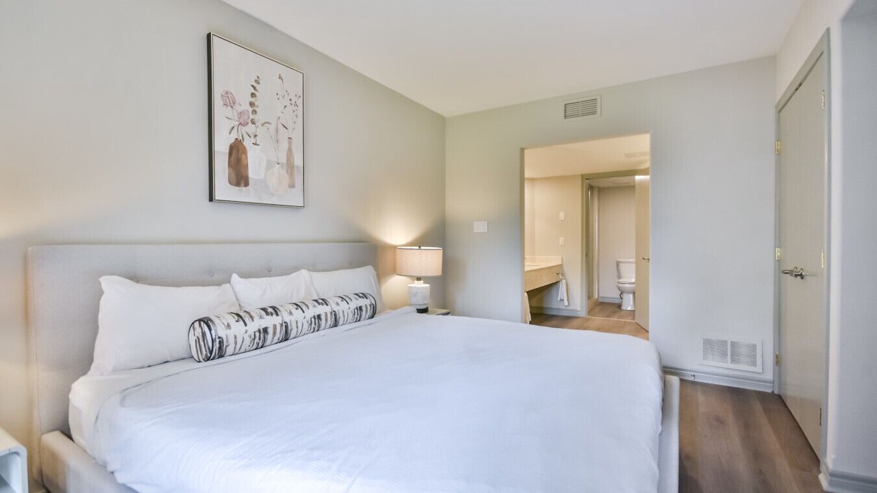 Photo of Bedroom in Oro-Medonte