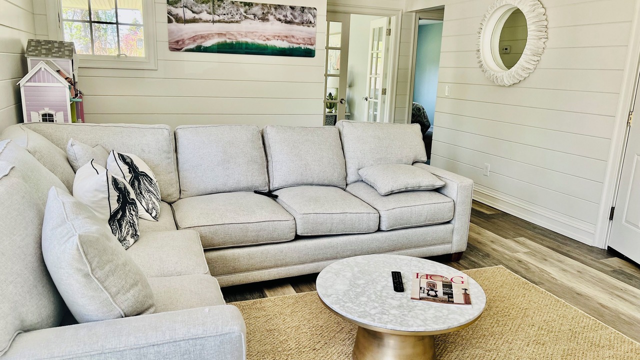 Photo of Livingroom in Silver Beach