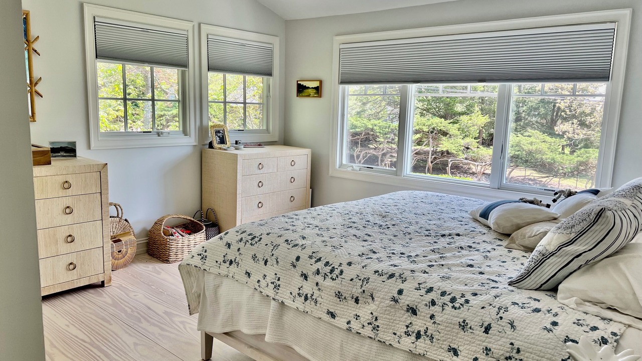 Photo of Bedroom in Silver Beach