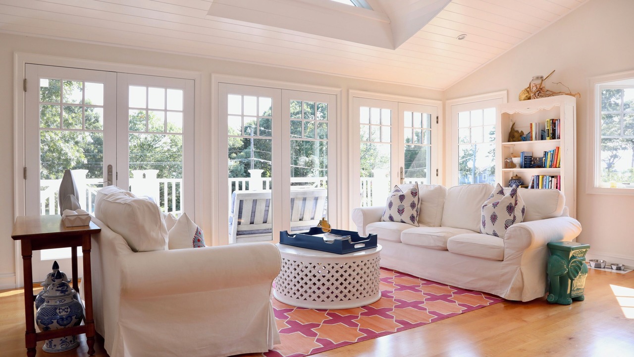 Photo of Livingroom in Silver Beach