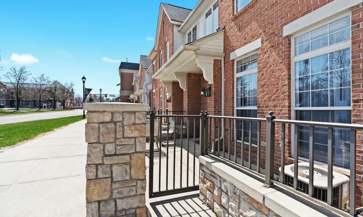 Photo of Patio Balcony in Auburn Hills