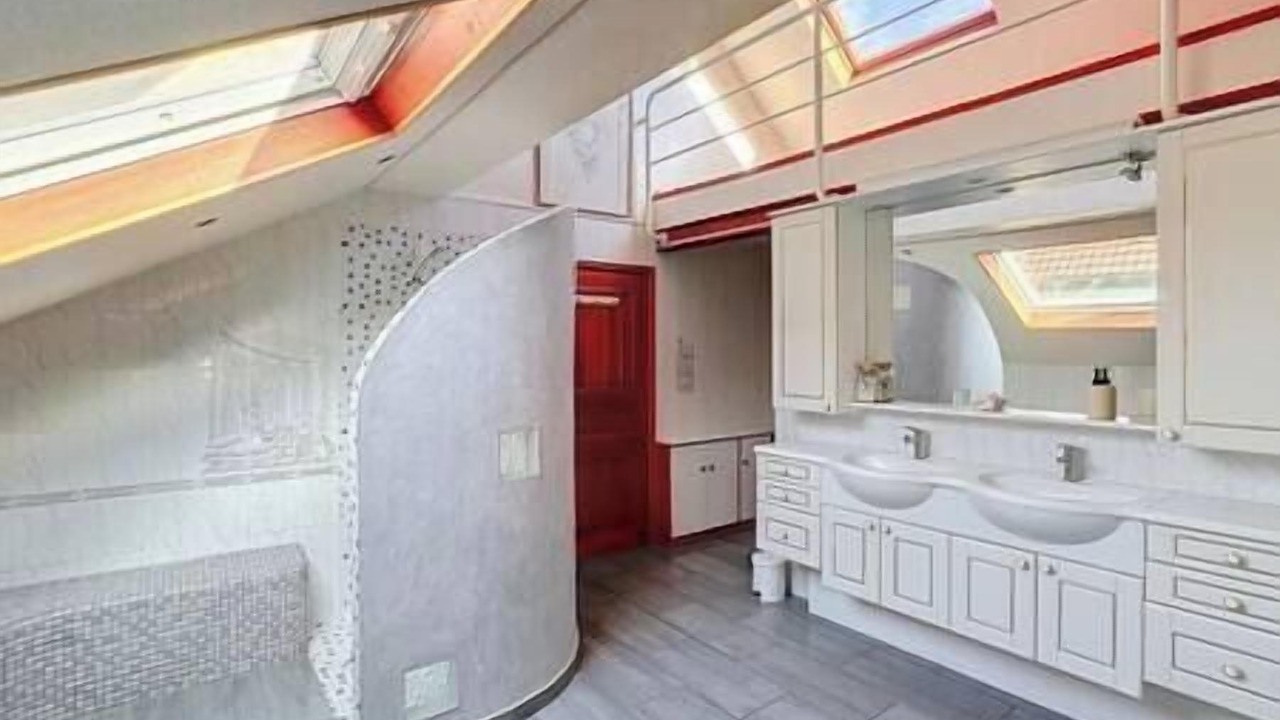 Photo of Bathroom in Osenbach