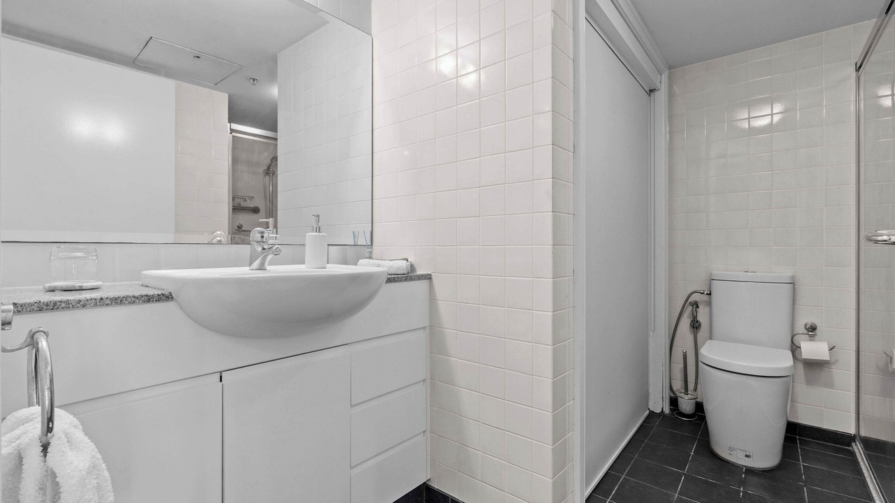 Photo of Bathroom in Woolloomooloo