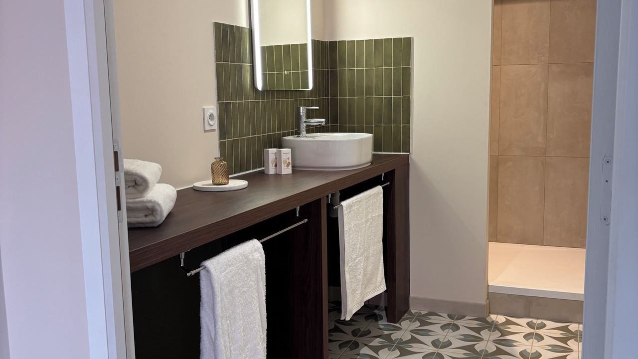 Photo of Bathroom in Saint-Lo