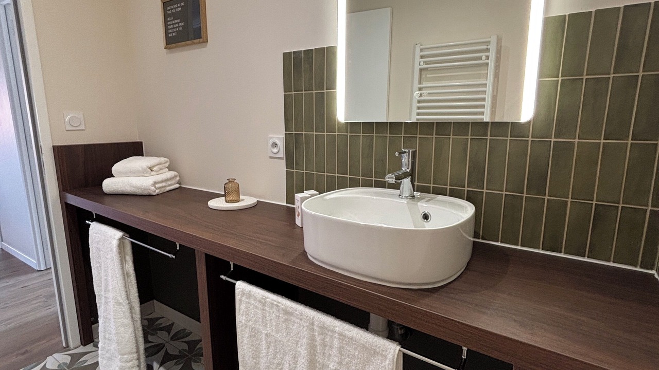 Photo of Bathroom in Saint-Lo