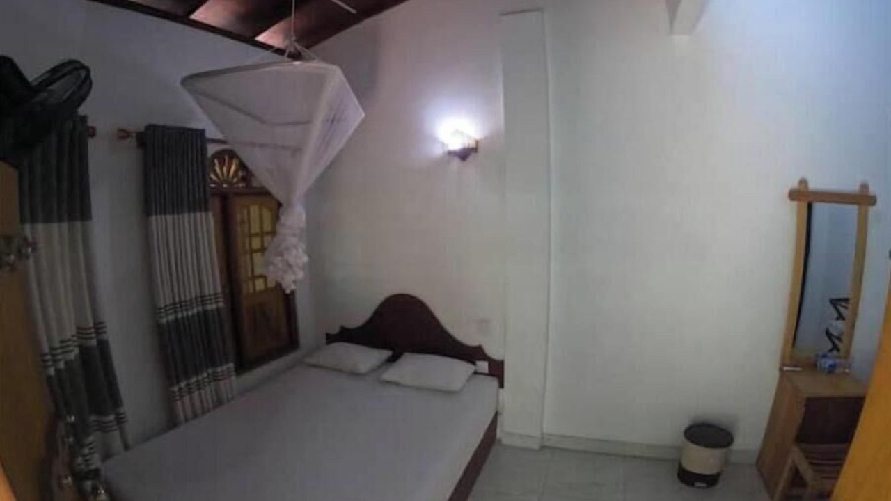 Photo of Bedroom in Thanamalvila