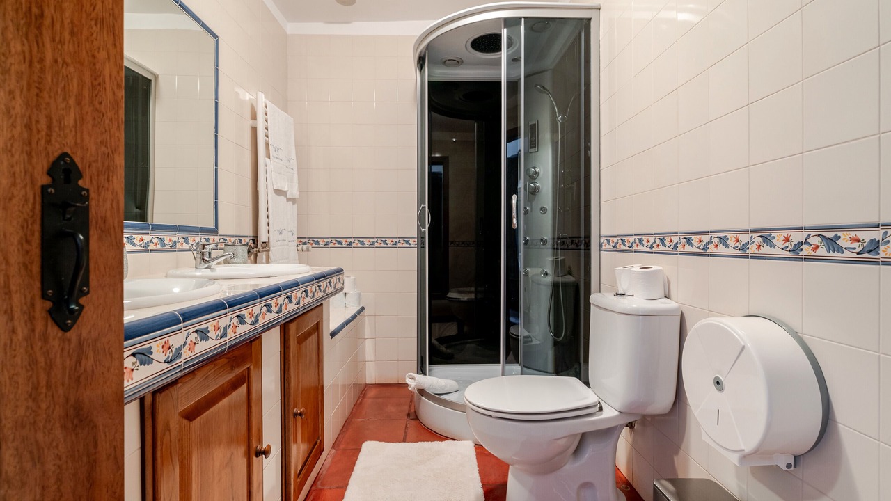 Photo of Bathroom in Bico