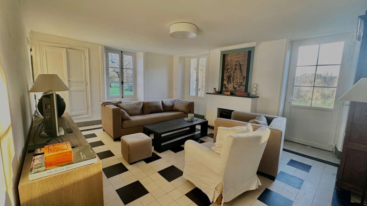 Photo of Livingroom in Tracy-sur-Mer