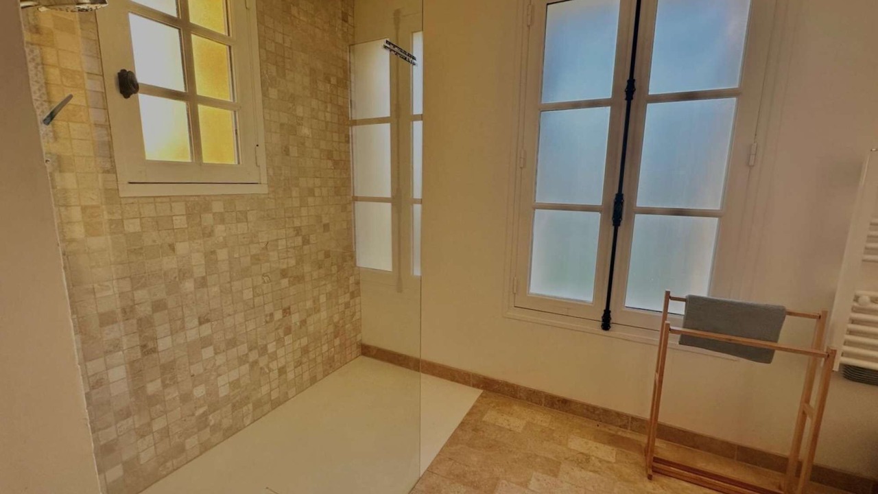 Photo of Bathroom in Tracy-sur-Mer