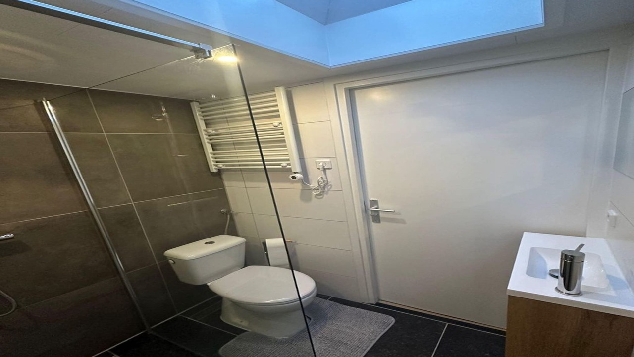 Photo of Bathroom in Bruggenmors