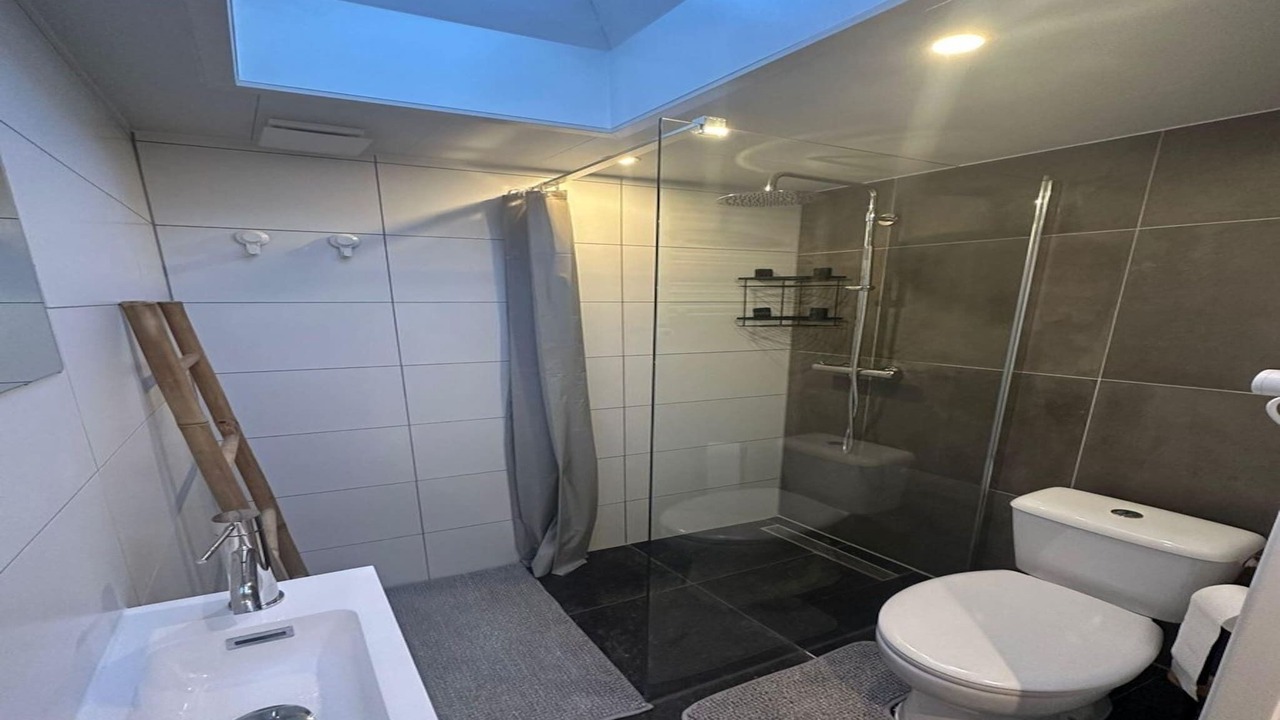 Photo of Bathroom in Bruggenmors