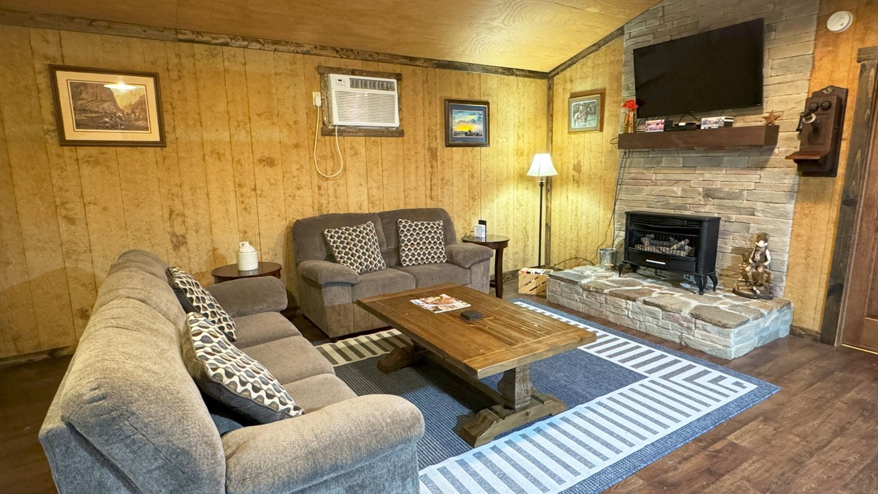 Photo of Livingroom in Nelsonville