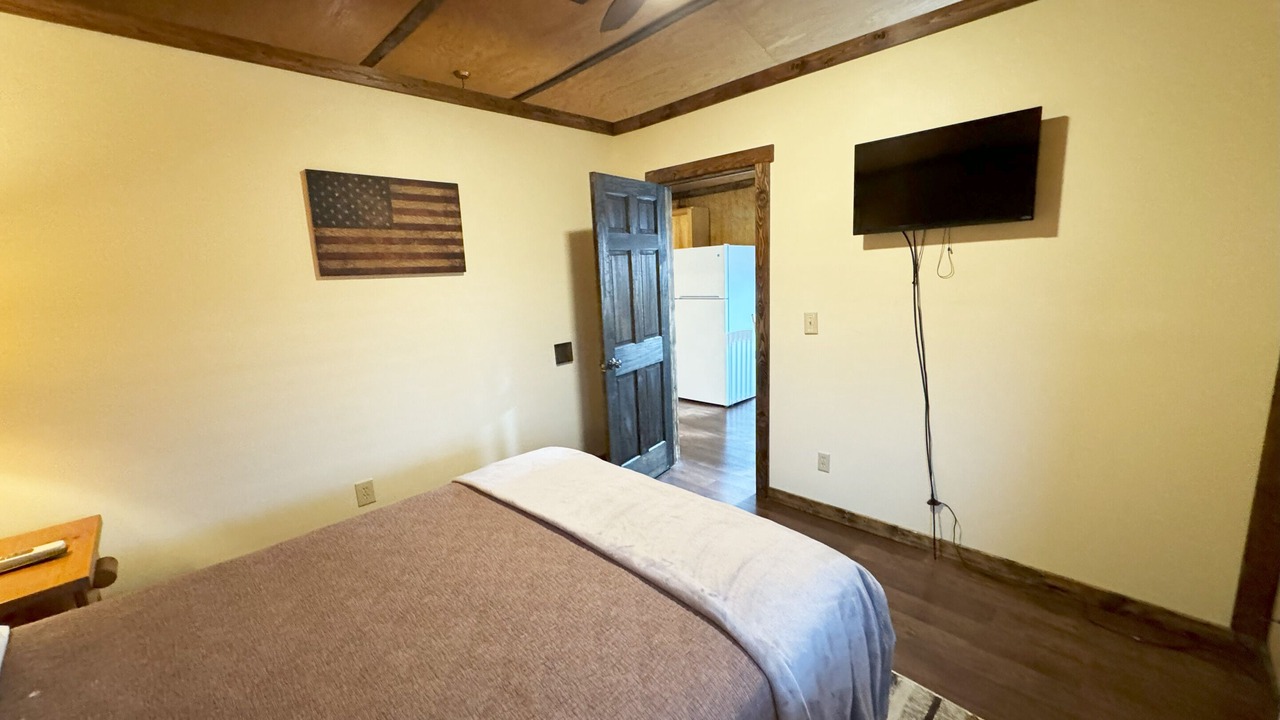 Photo of Bedroom in Nelsonville