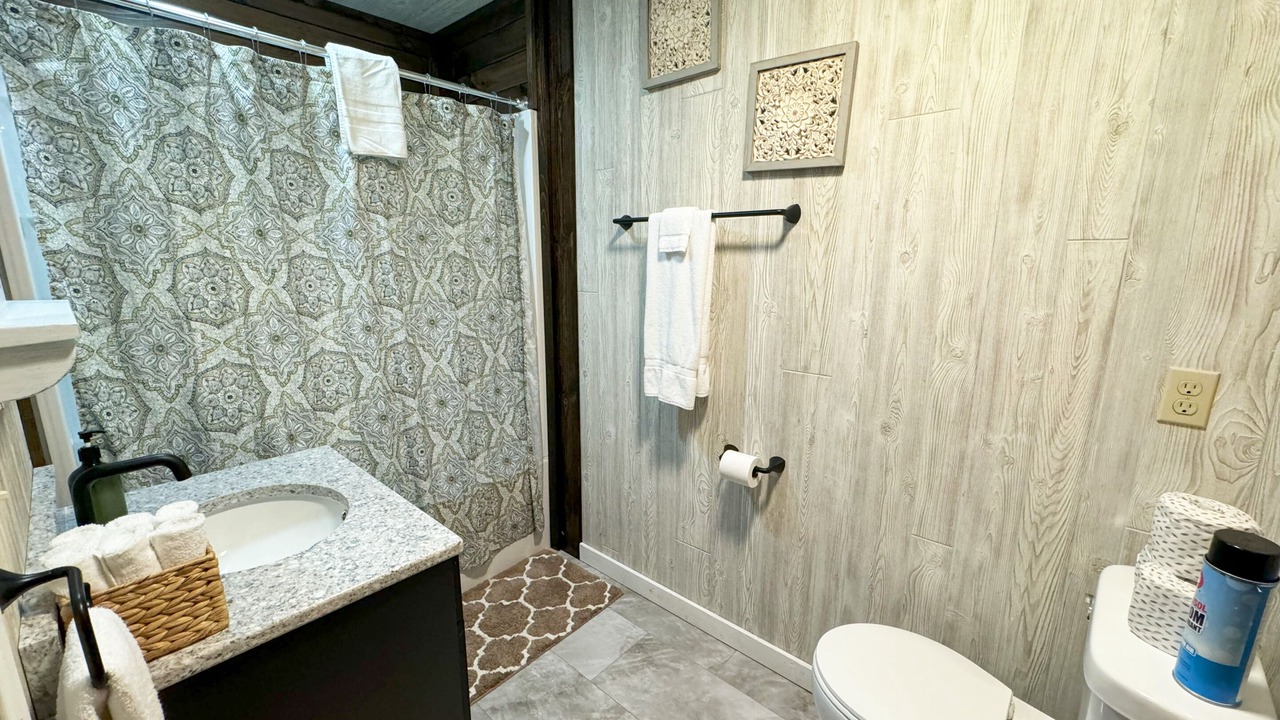 Photo of Bathroom in Nelsonville