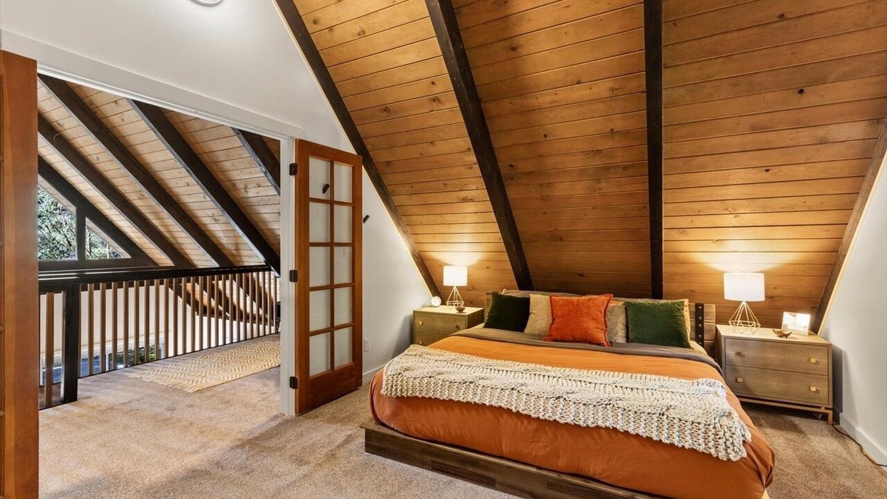 Photo of Bedroom in Skykomish