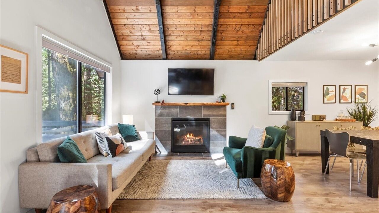 Photo of Livingroom in Skykomish