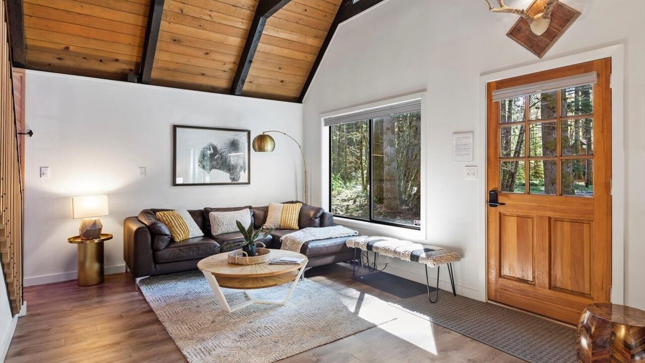 Photo of Livingroom in Skykomish