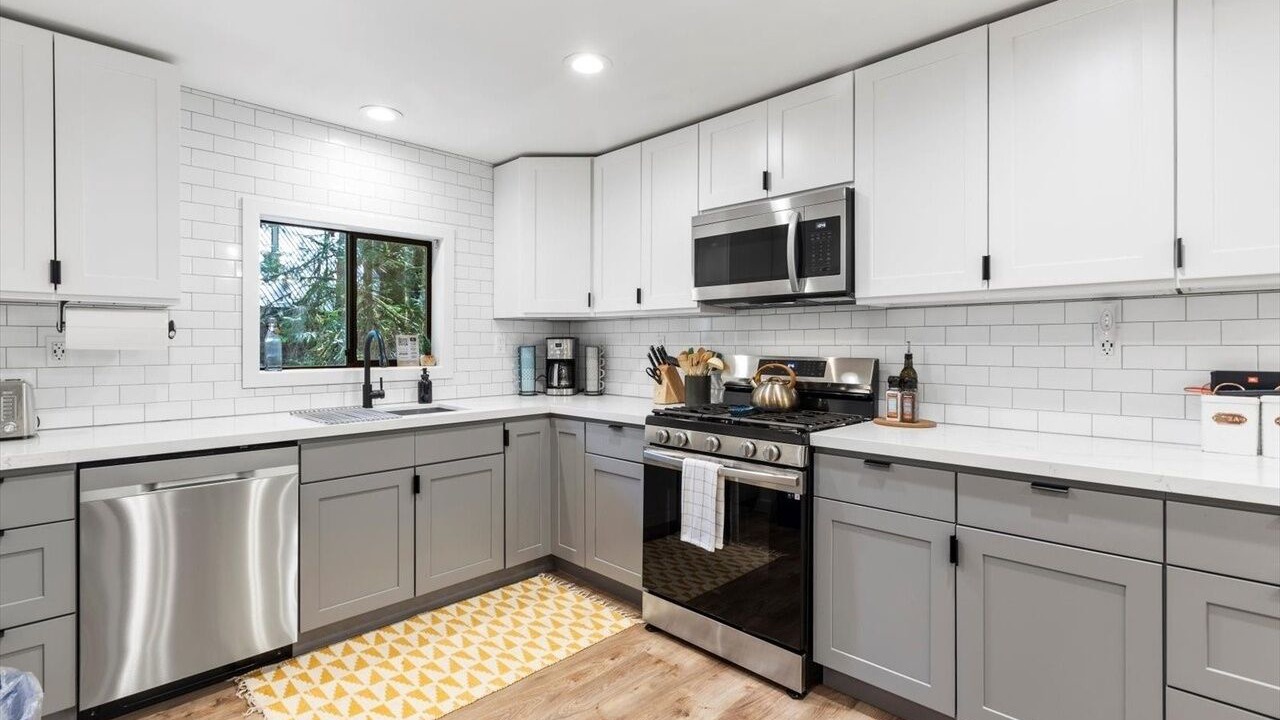 Photo of Kitchen in Skykomish