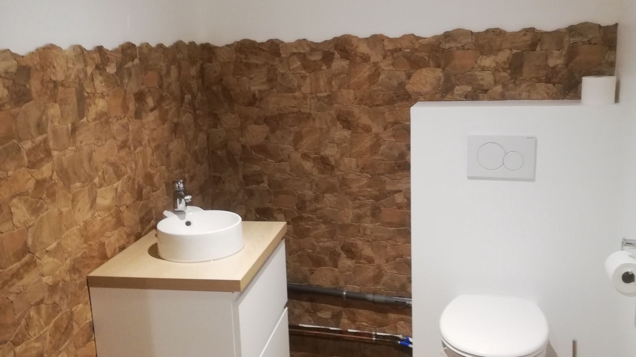 Photo of Bathroom in Saints