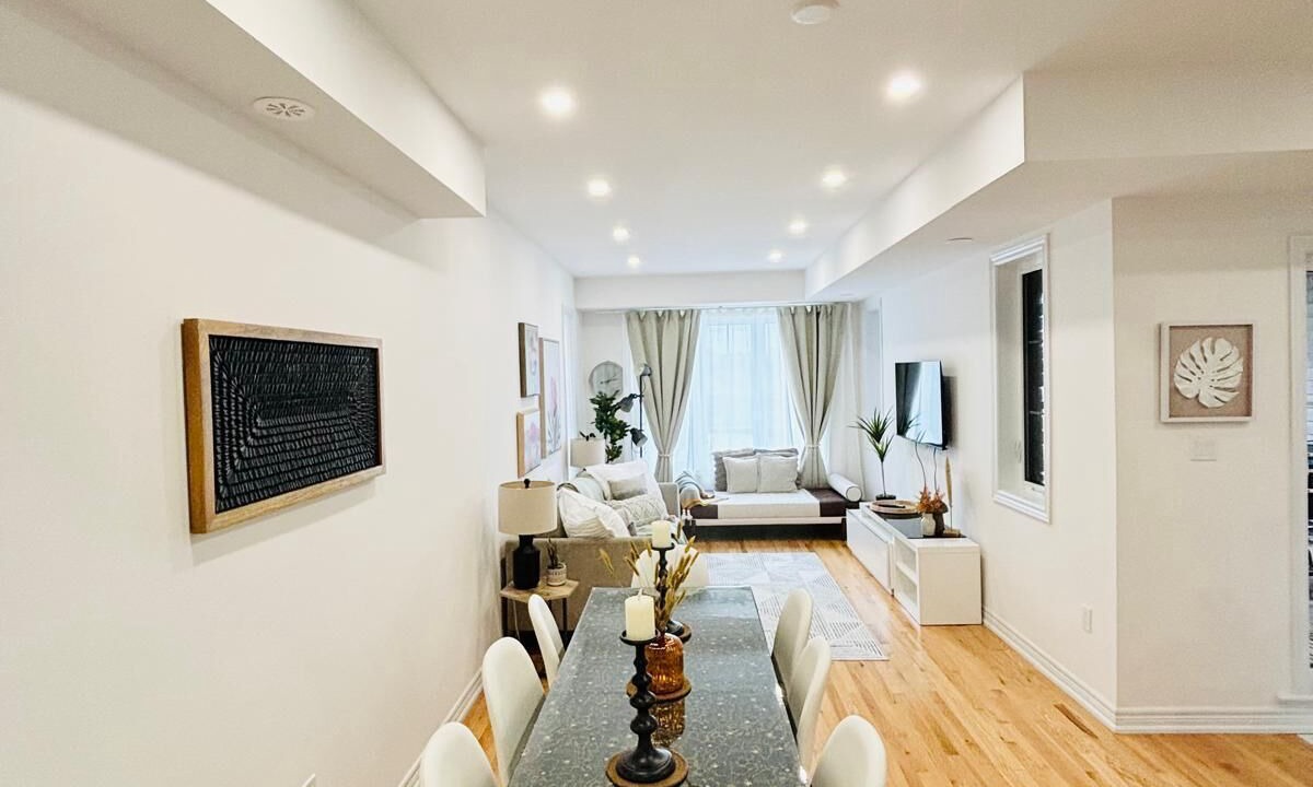Photo of Livingroom in Markham