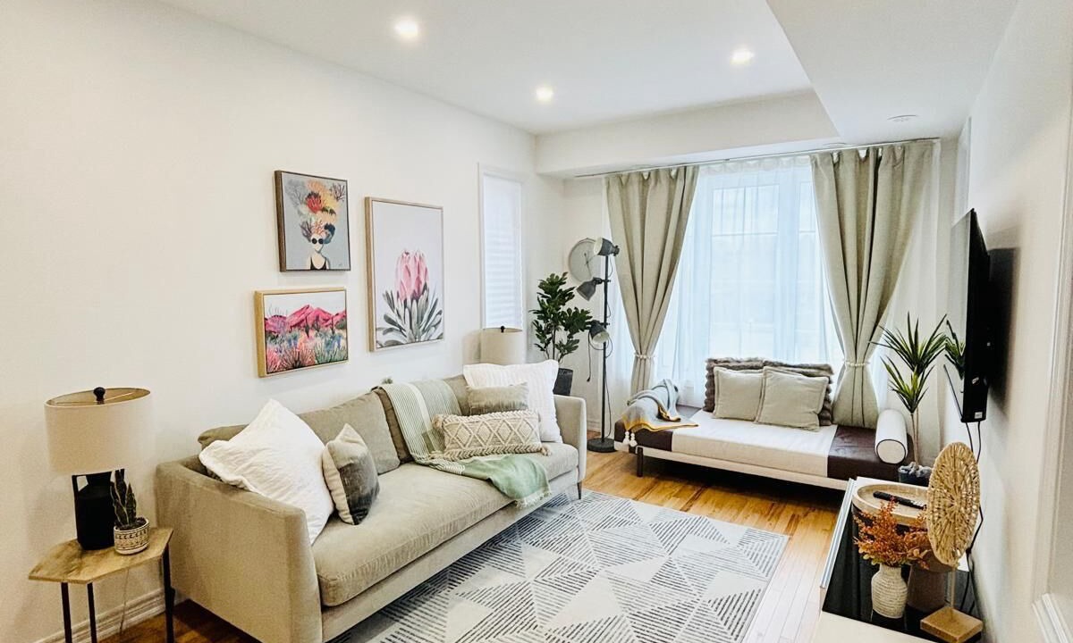 Photo of Livingroom in Markham