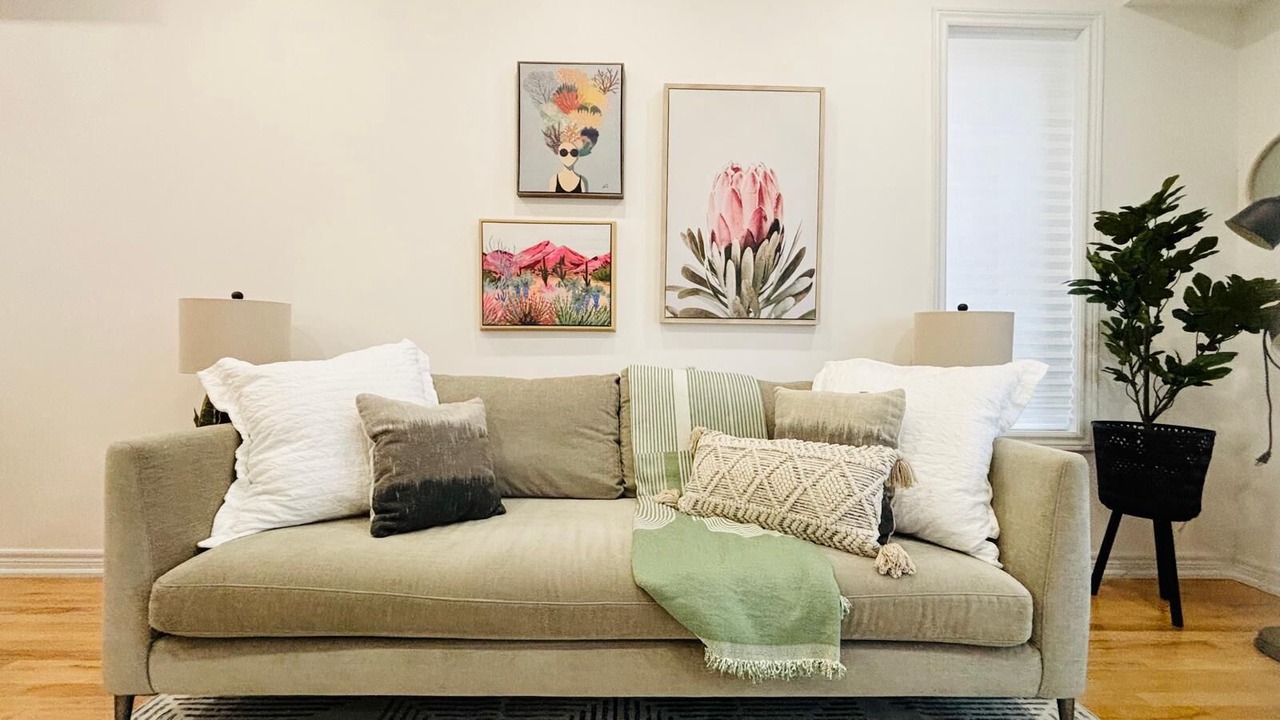 Photo of Livingroom in Markham