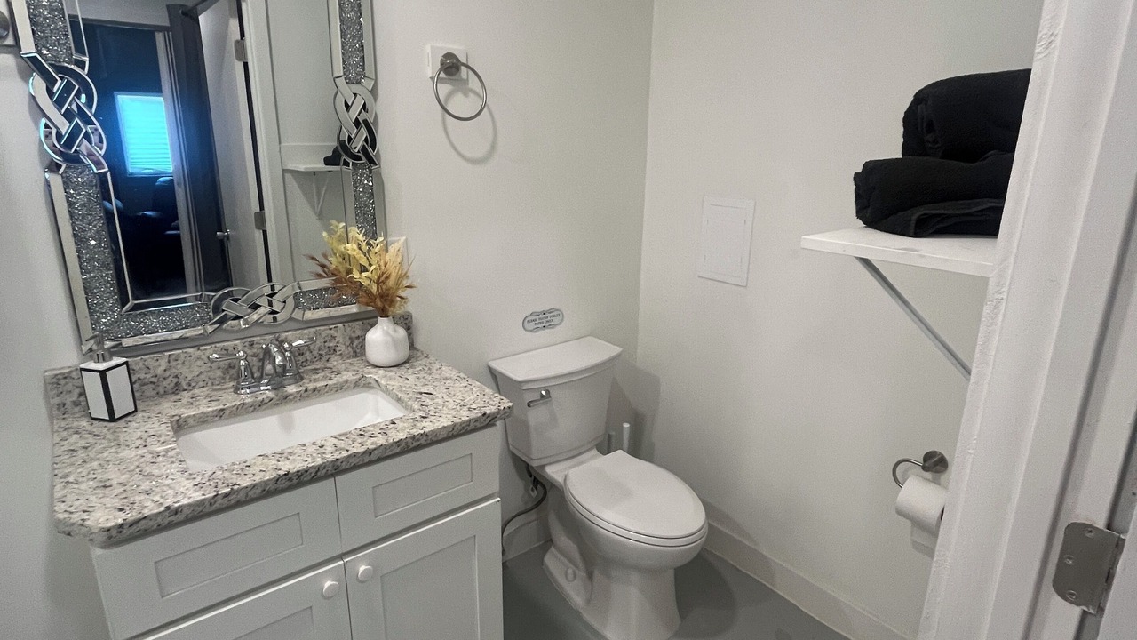 Photo of Bathroom in Park Hills