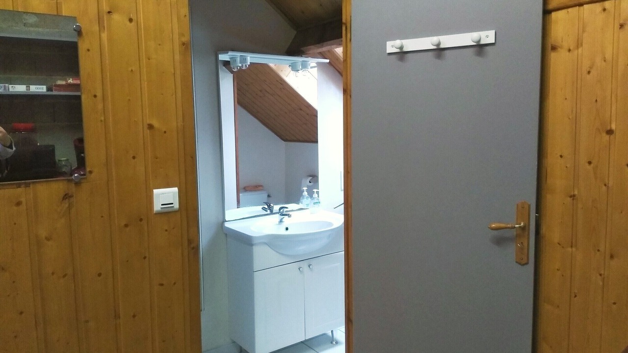 Photo of Bathroom in Magnien