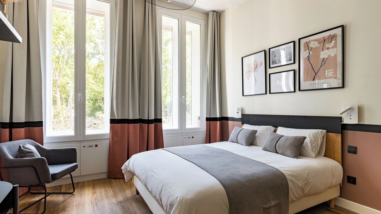 Photo of Bedroom in Voltaire - Saint Amour
