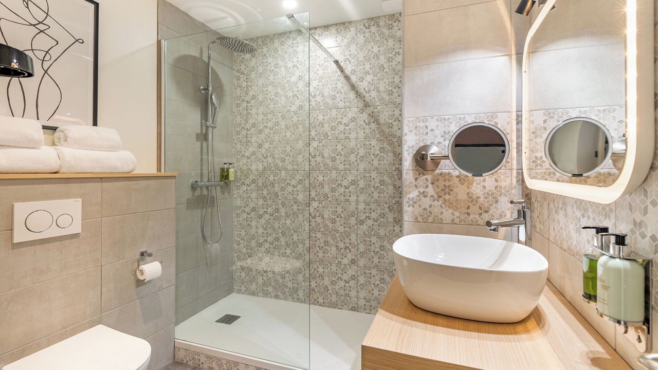 Photo of Bathroom in Voltaire - Saint Amour