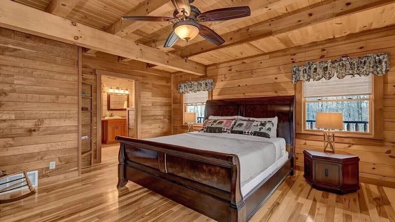 Photo of Bedroom in Laurelville