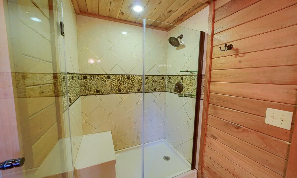 Photo of Bathroom in Laurelville