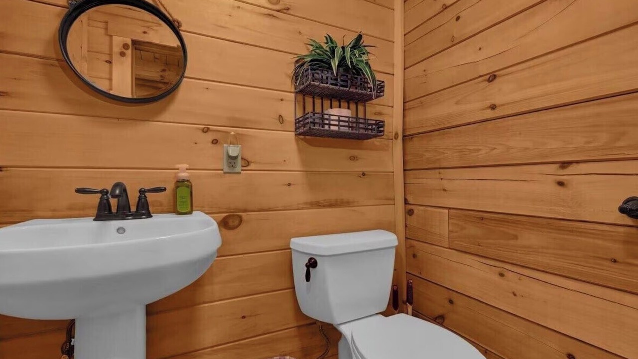 Photo of Bathroom in Laurelville