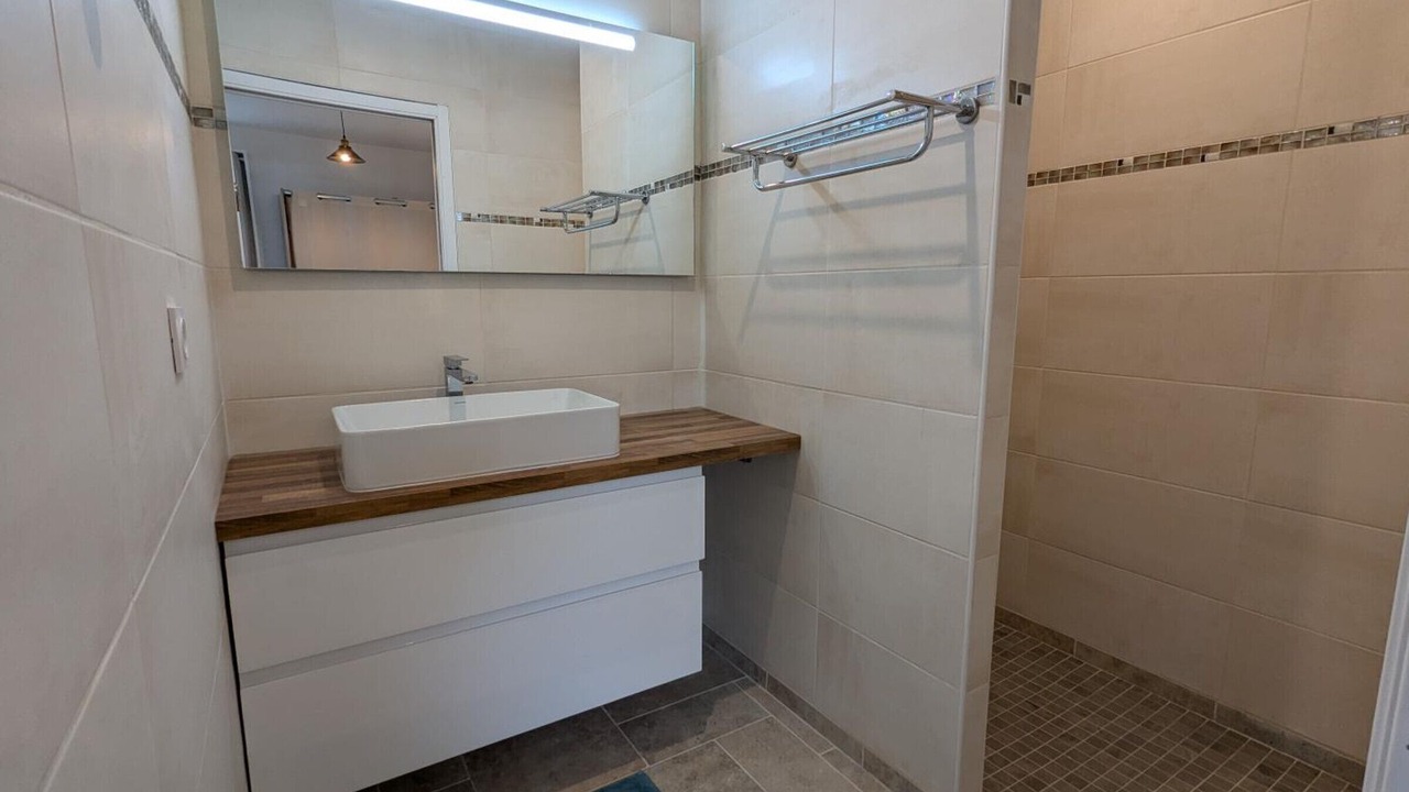 Photo of Bathroom in Touverac