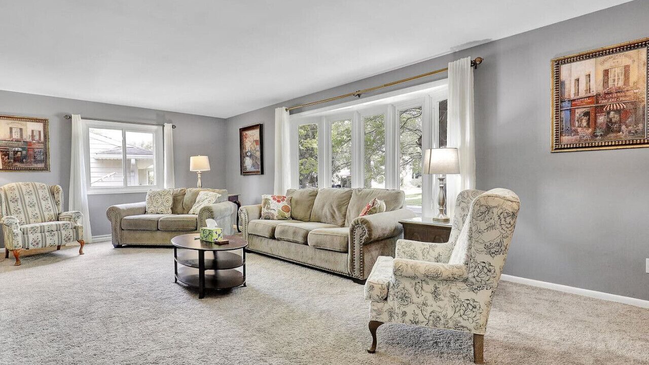 Photo of Livingroom in East Lansing