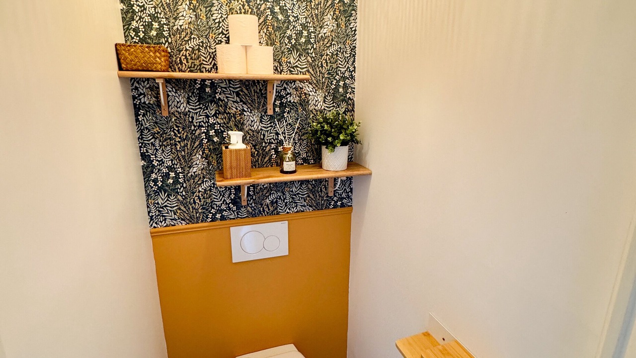 Photo of Bathroom in Normandy Landing Beaches