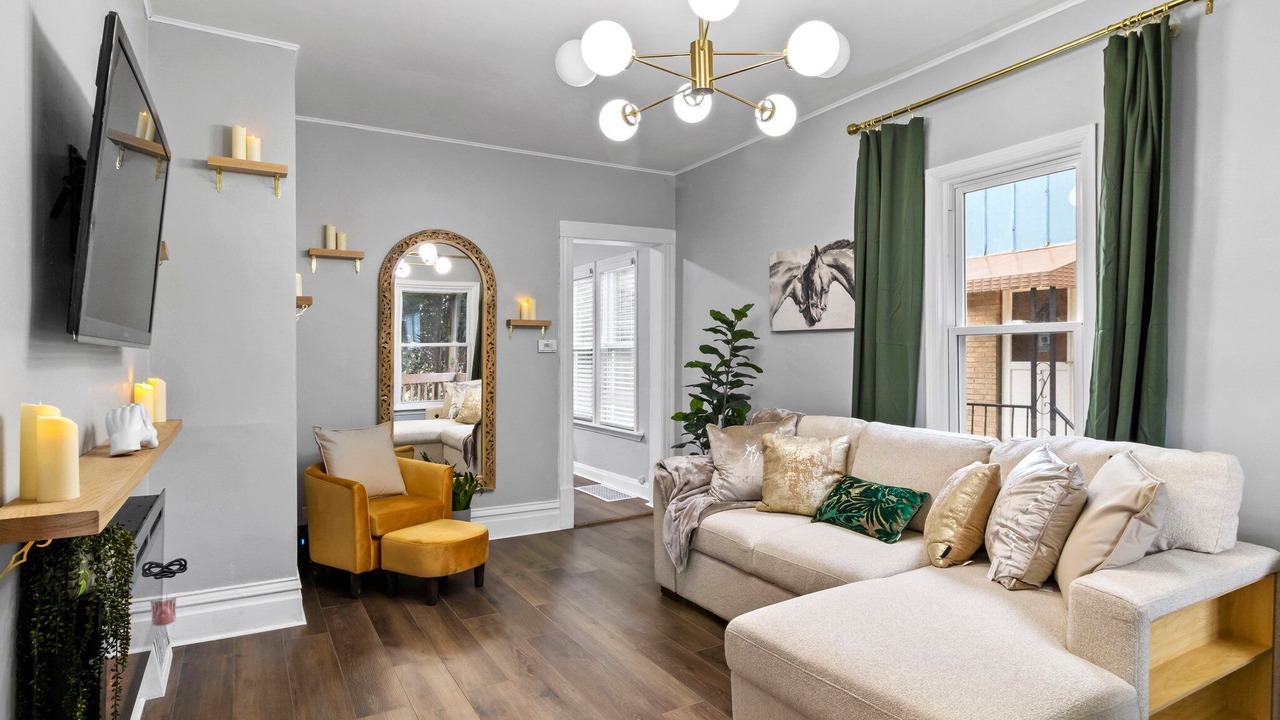 Photo of Livingroom in West Allis