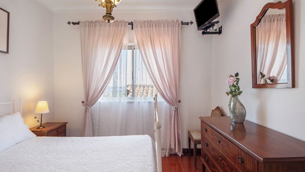 Photo of Bedroom in Provesende