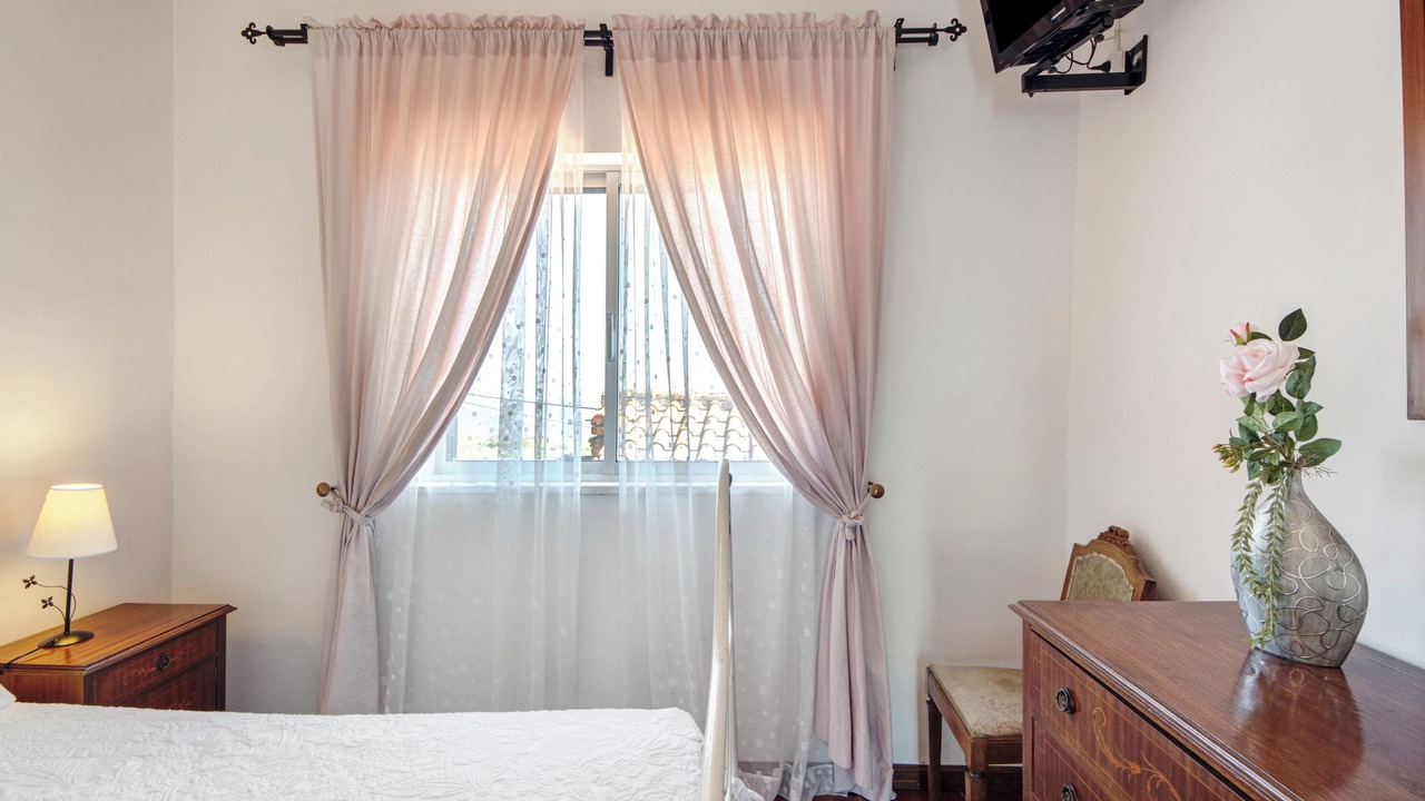 Photo of Bedroom in Provesende