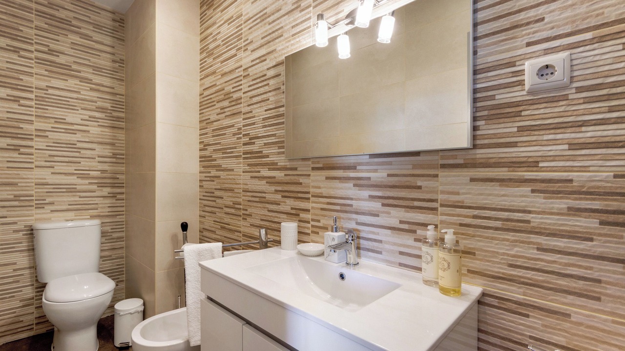 Photo of Bathroom in Provesende